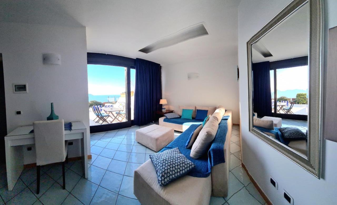 Guest House Villa Il Gabbiano ポンツァ エクステリア 写真