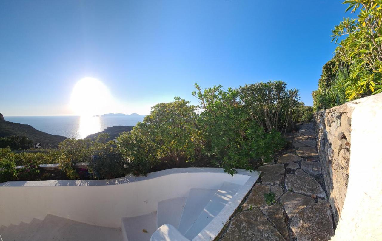 Guest House Villa Il Gabbiano ポンツァ エクステリア 写真