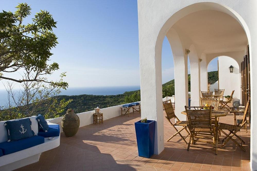 Guest House Villa Il Gabbiano ポンツァ エクステリア 写真