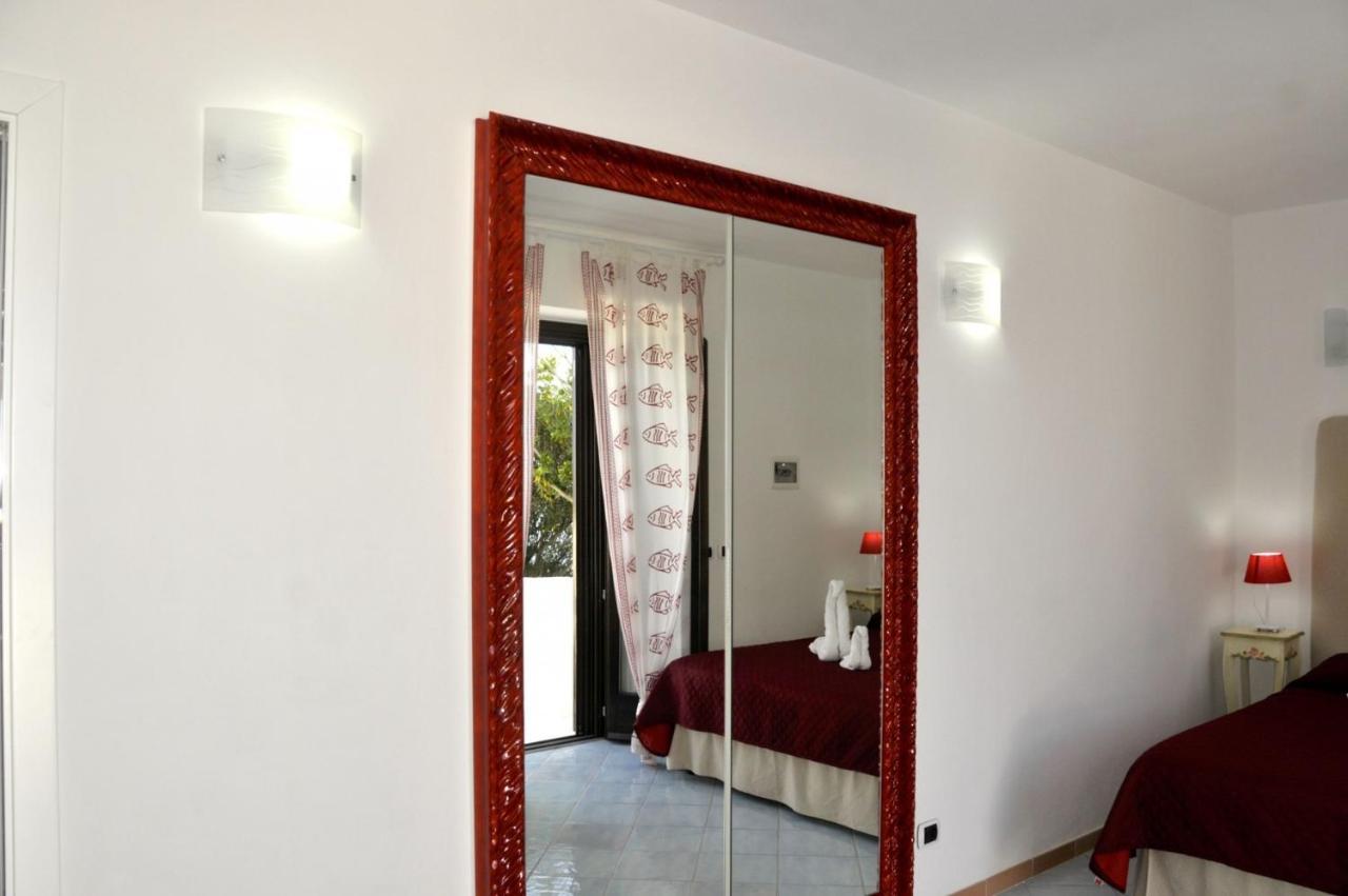 Guest House Villa Il Gabbiano ポンツァ エクステリア 写真