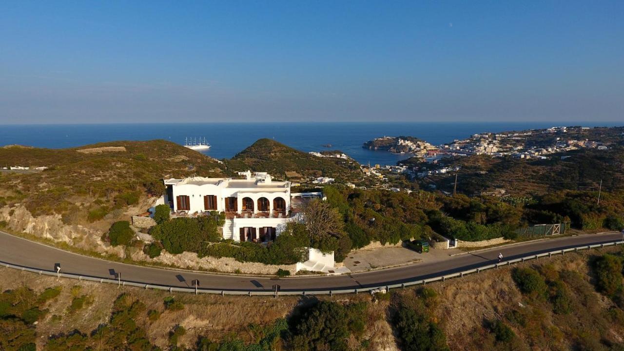 Guest House Villa Il Gabbiano ポンツァ エクステリア 写真